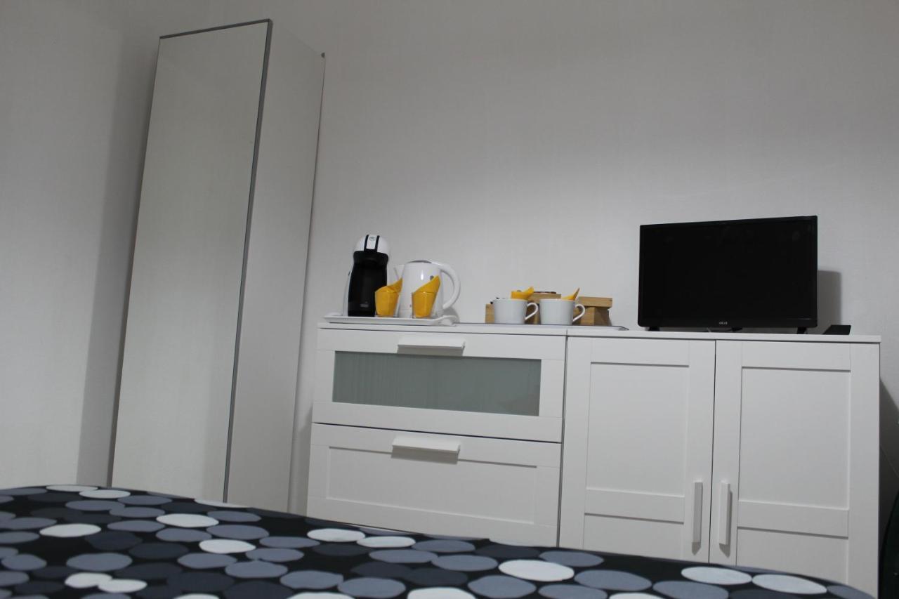Hotel Gli Oleandri Bellano Zewnętrze zdjęcie